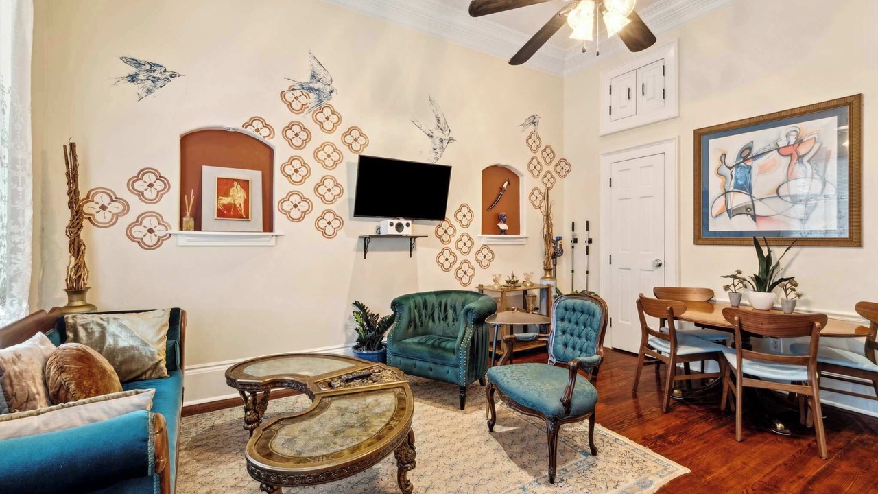 Photo of Bedroom in Lower Garden District