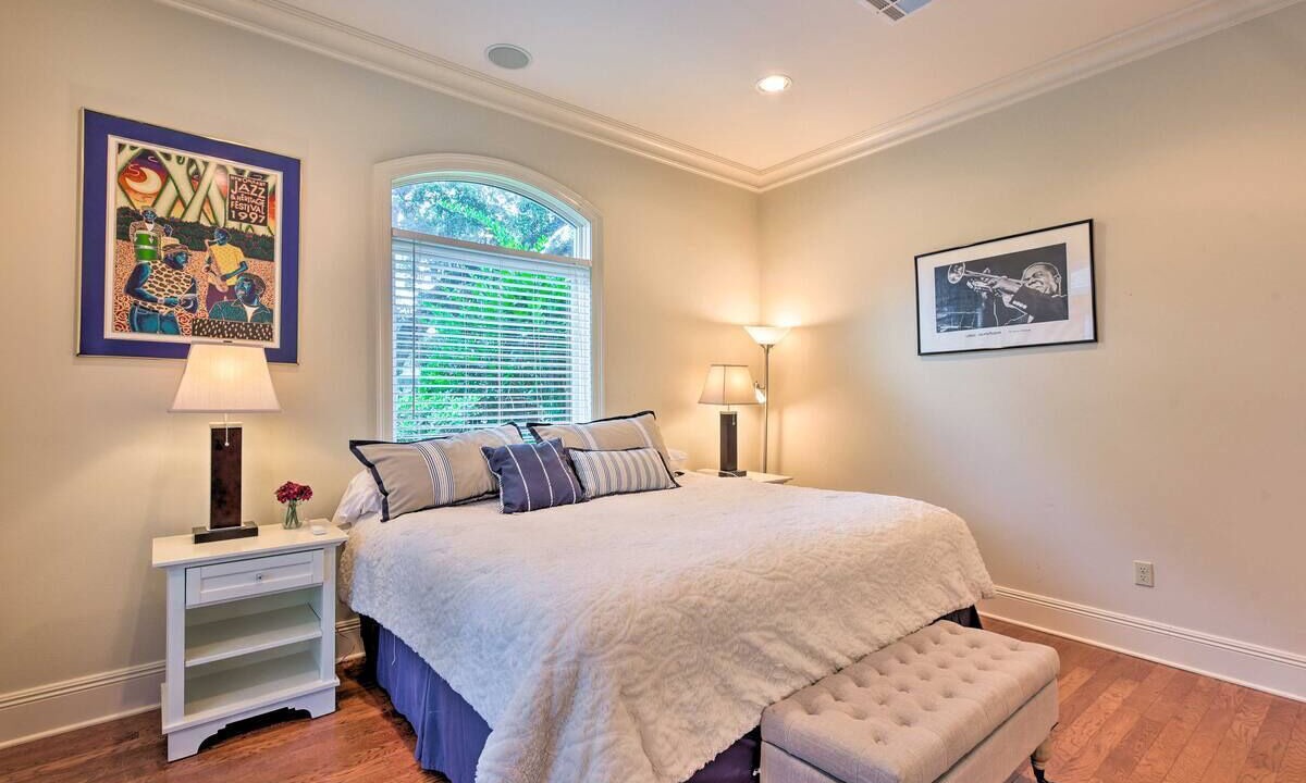 Photo of Bedroom in Lakeview