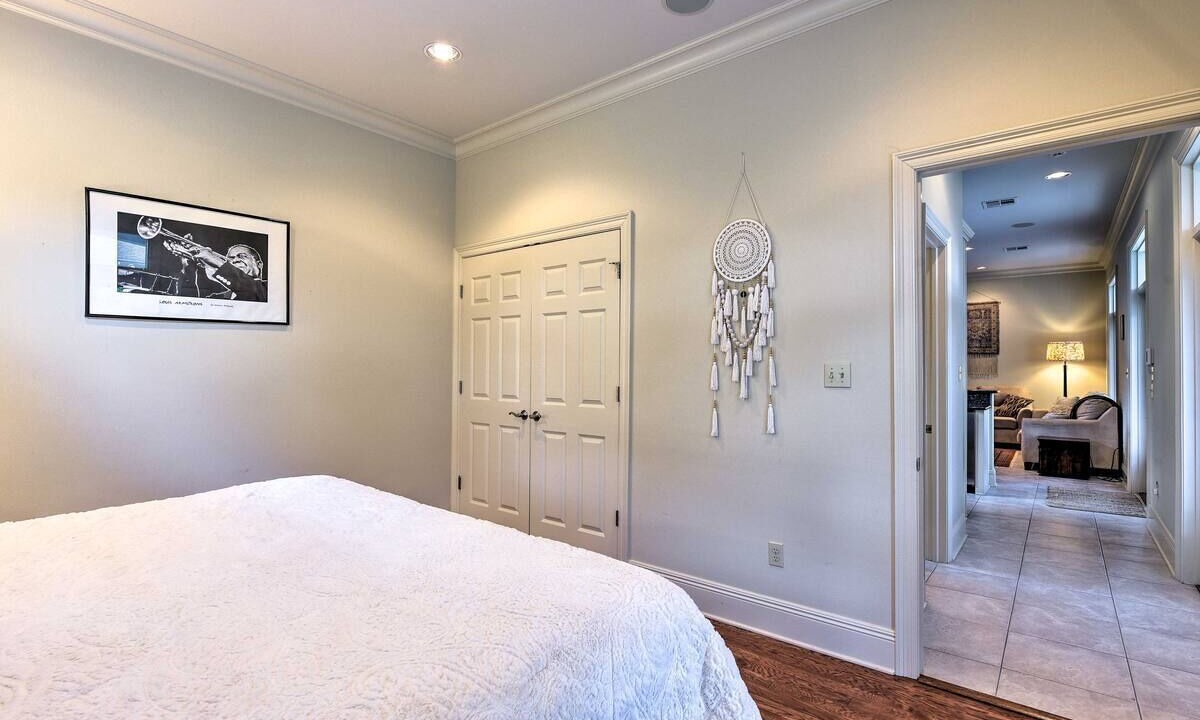 Photo of Bedroom in Lakeview
