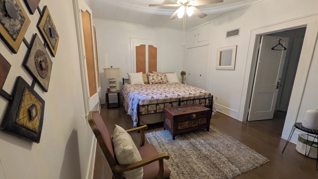 Photo of Bedroom in Shaw
