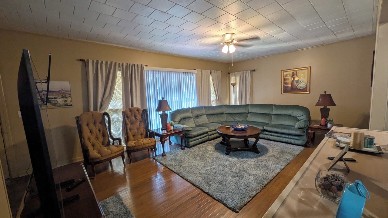 Photo of Livingroom in Shaw