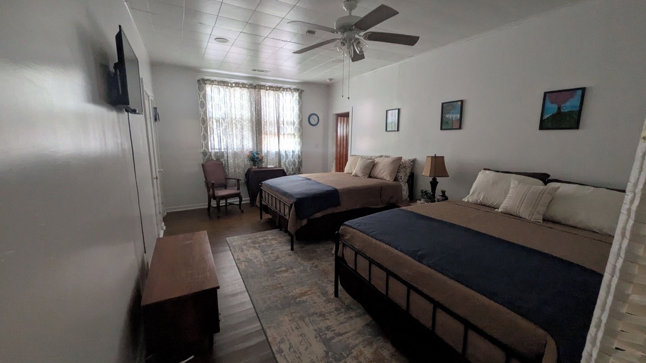 Photo of Bedroom in Shaw