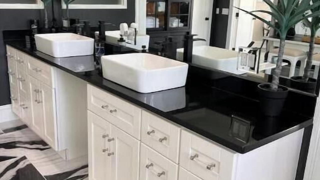 Photo of Bathroom in Upper Grand Lagoon