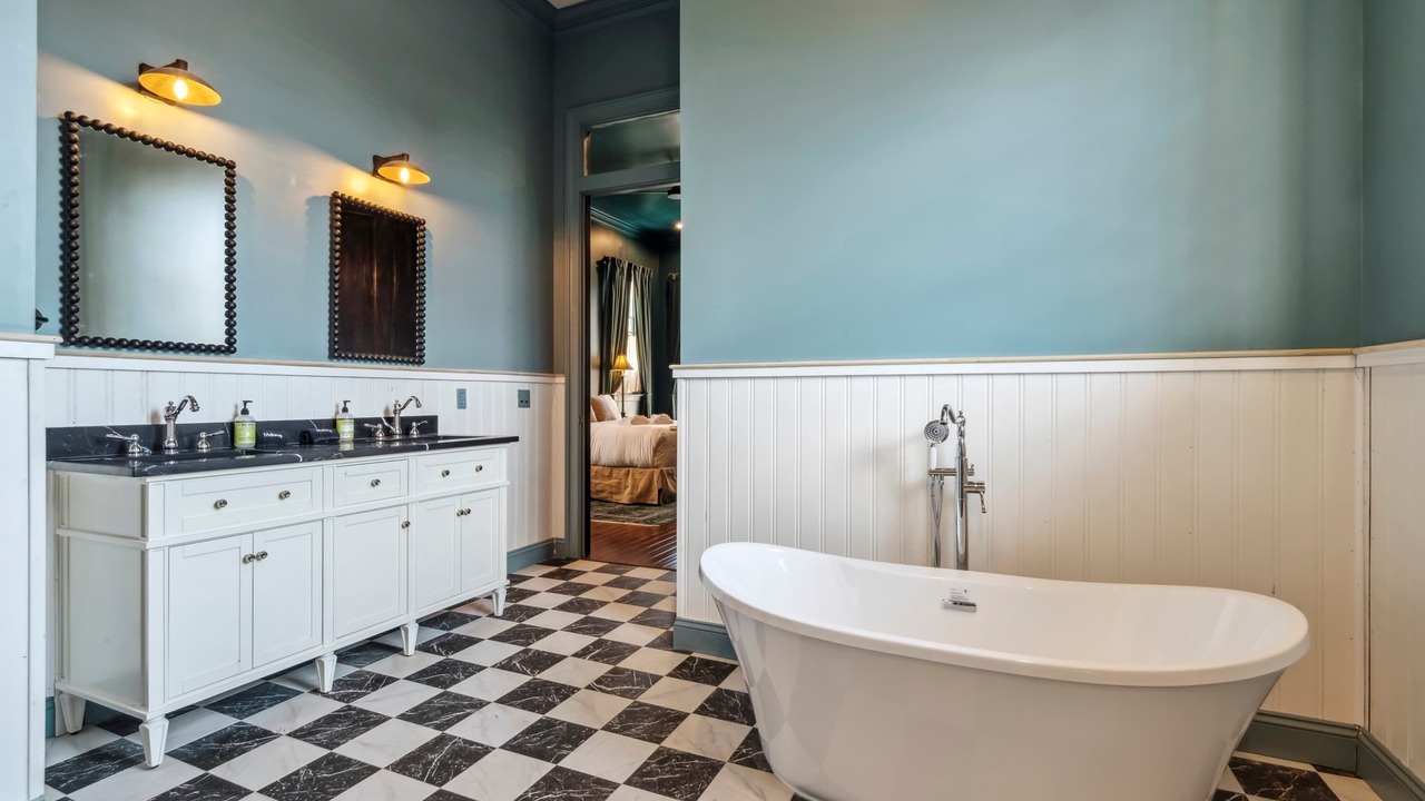 Photo of Bathroom in Faubourg Lafayette