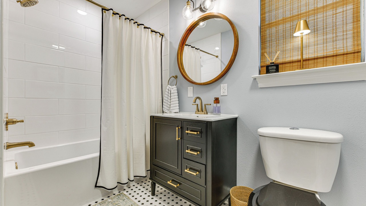 Photo of Bathroom in Bay St Louis