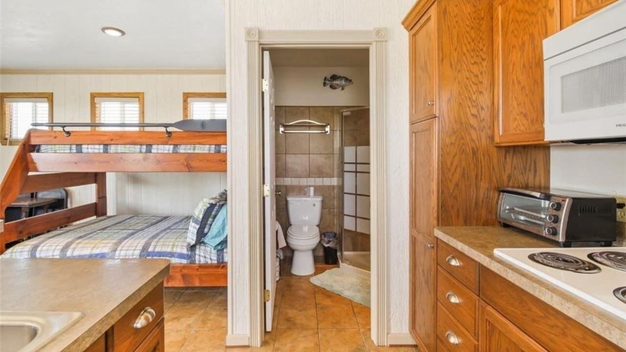 Photo of Bedroom in Holly Beach