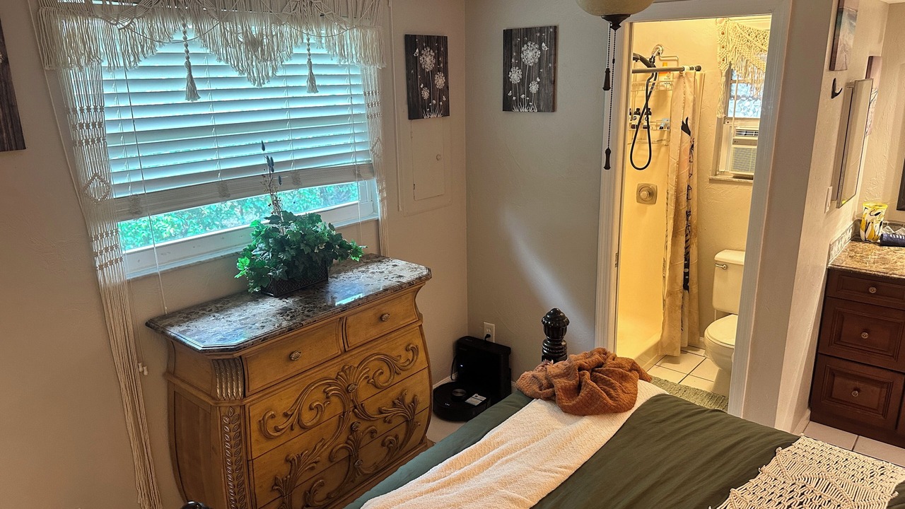 Photo of Bedroom in Golden Gate