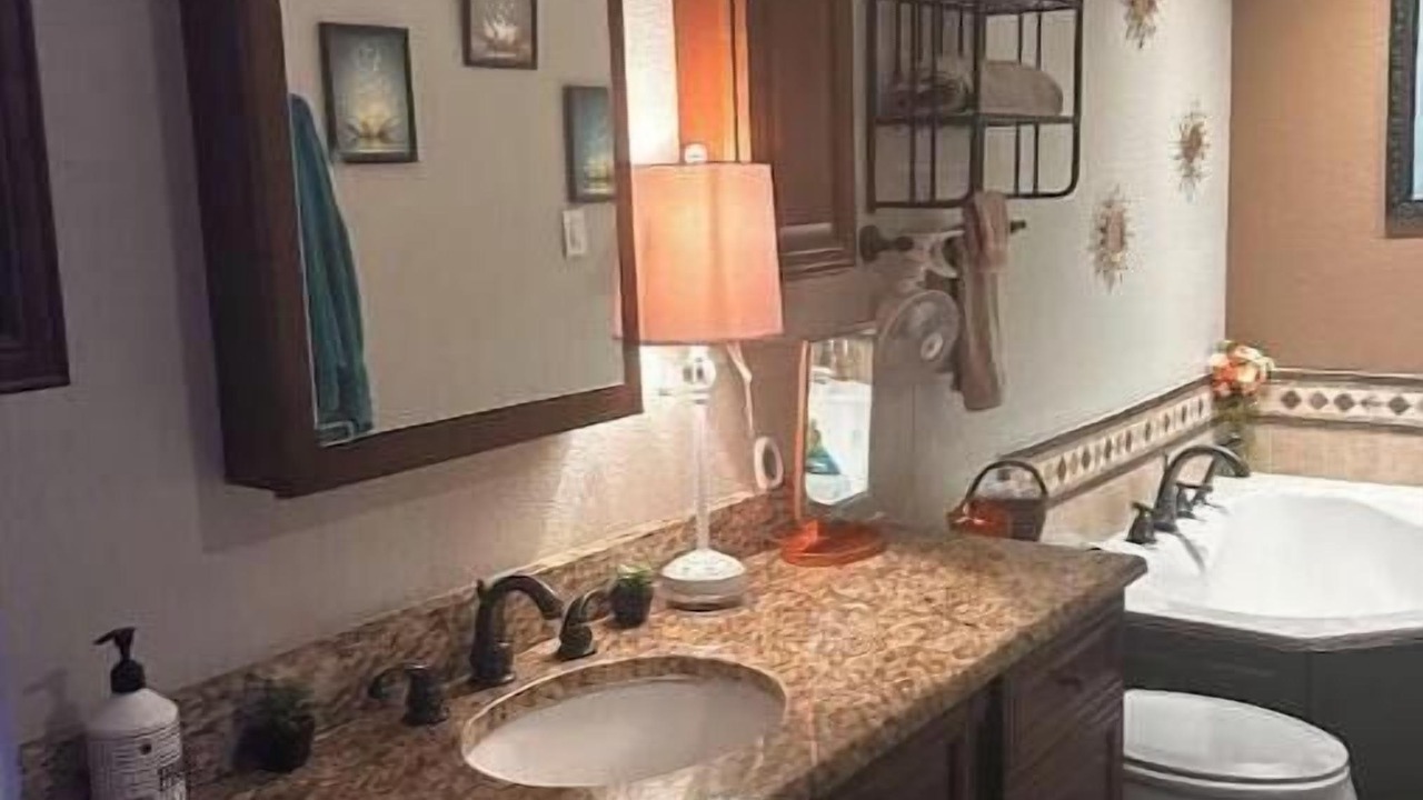 Photo of Bathroom in Fort King District