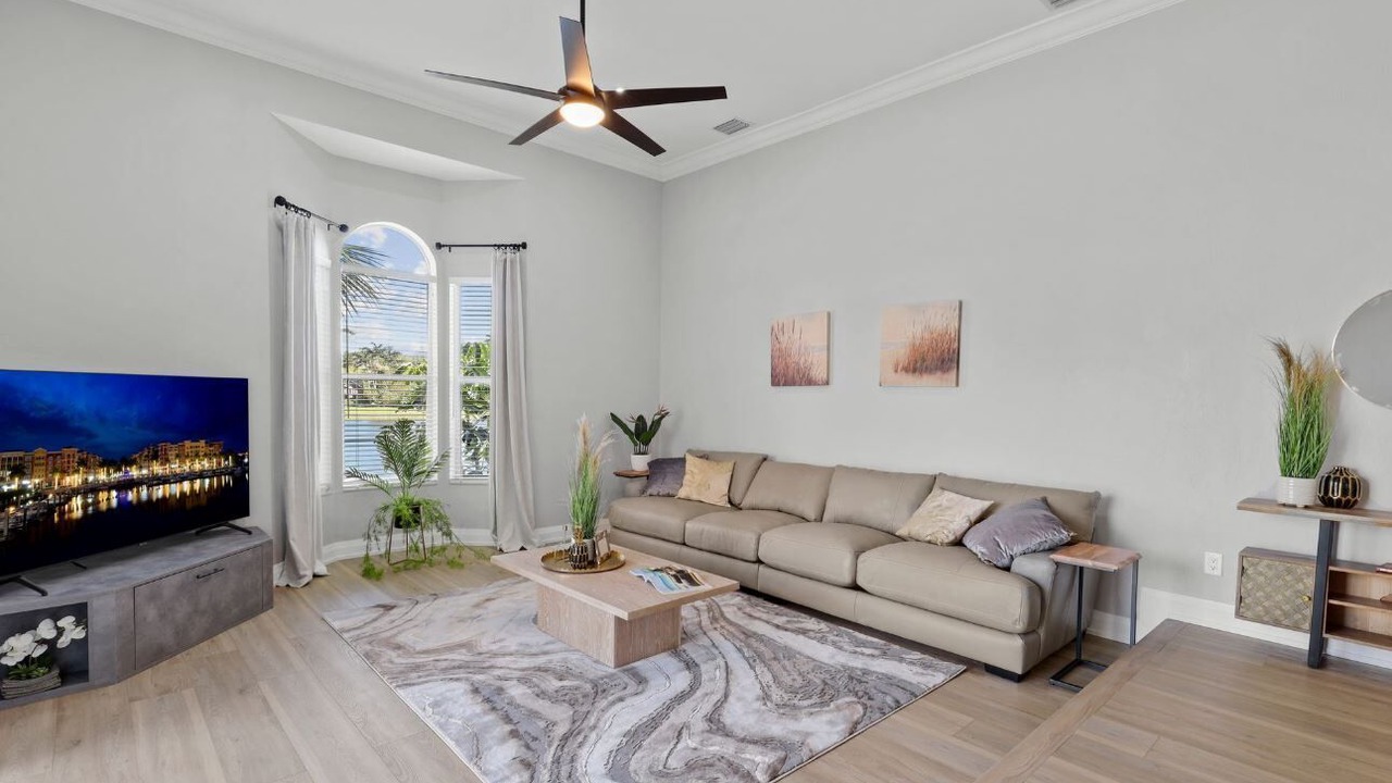 Photo of Livingroom in Palm River Estates