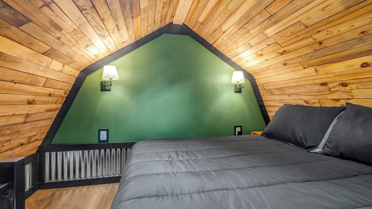 Photo of Bedroom in Mineola