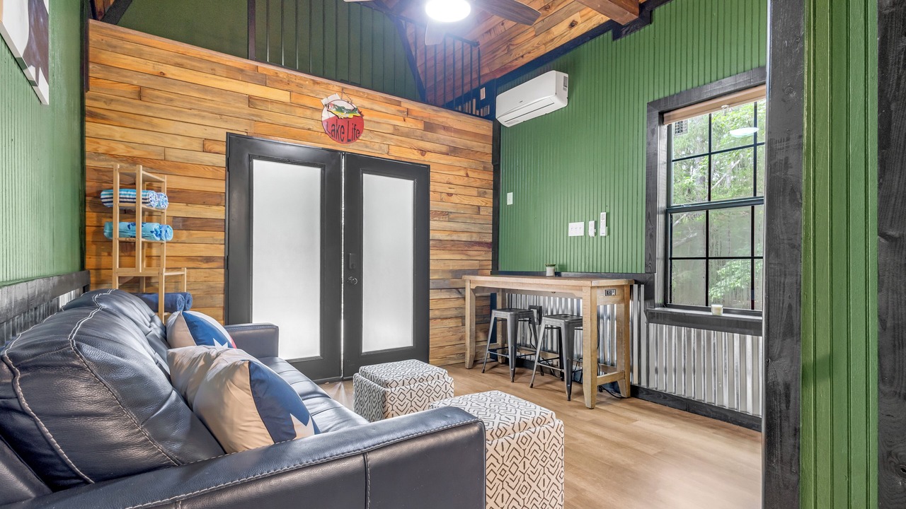 Photo of Livingroom in Mineola