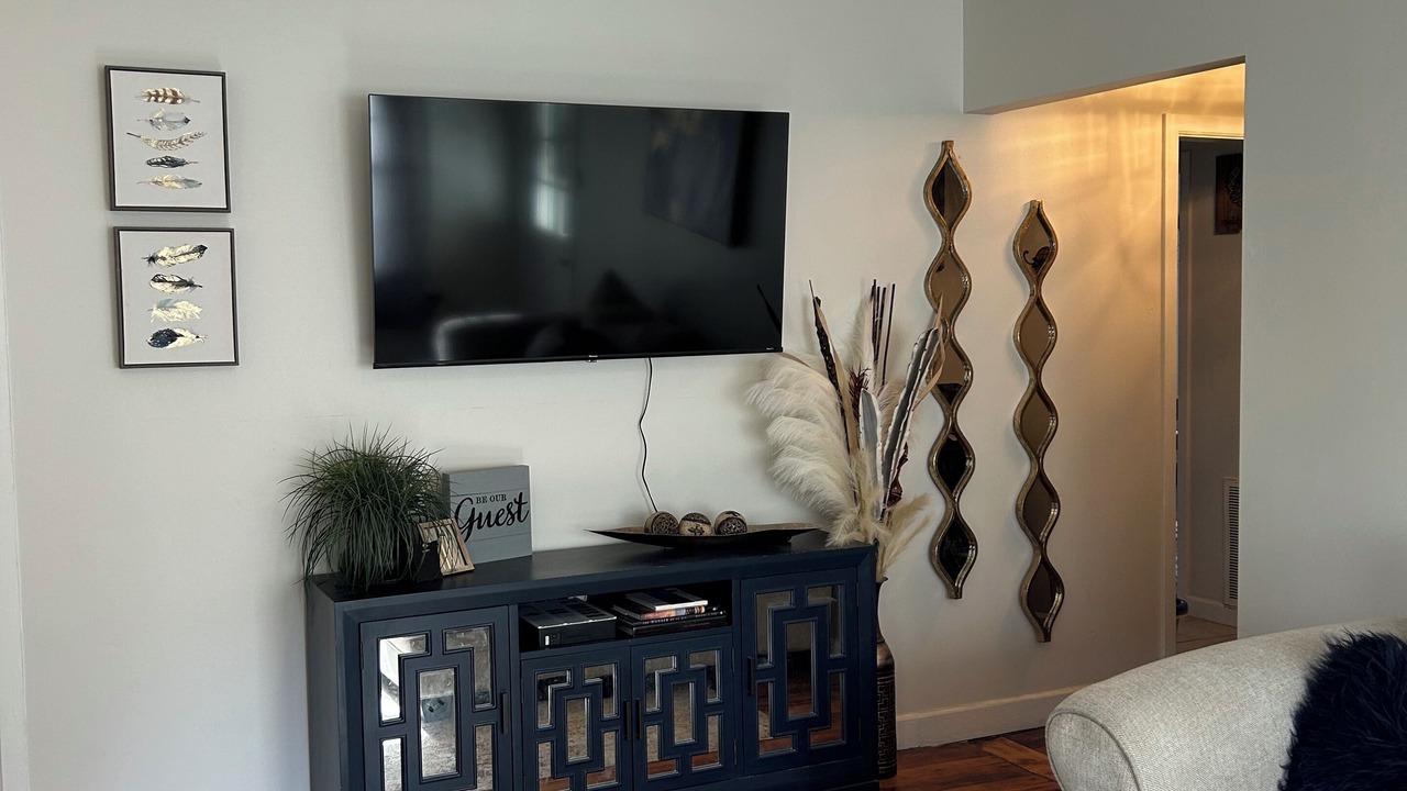Photo of Livingroom in Lynn Haven