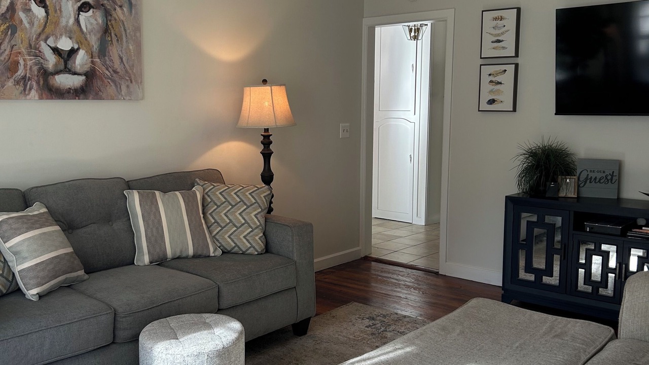 Photo of Livingroom in Lynn Haven