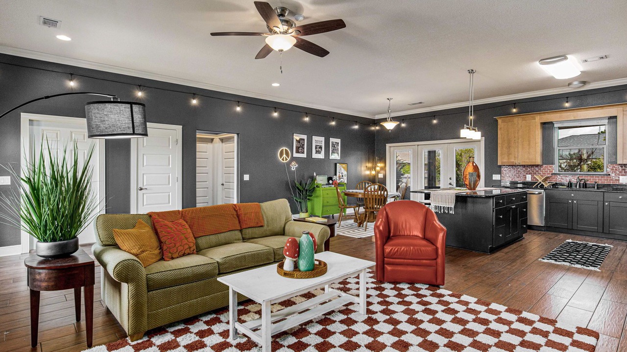 Photo of Livingroom in Gulf Breeze