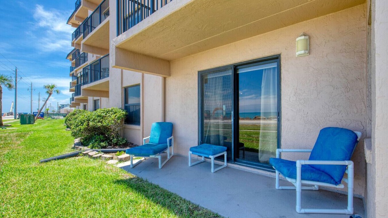 Photo of Patio Balcony in Ormond-by-the-Sea