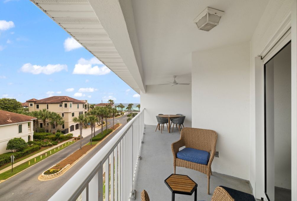 Photo of Outdoor in Avalon Beach Estates