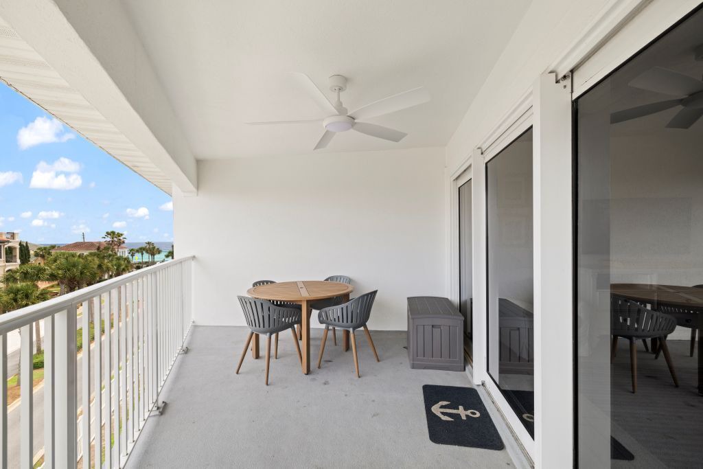 Photo of Outdoor in Avalon Beach Estates