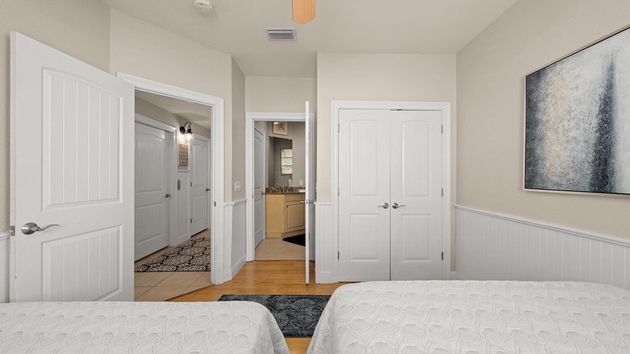 Photo of Bedroom in Laguna Beach Estates