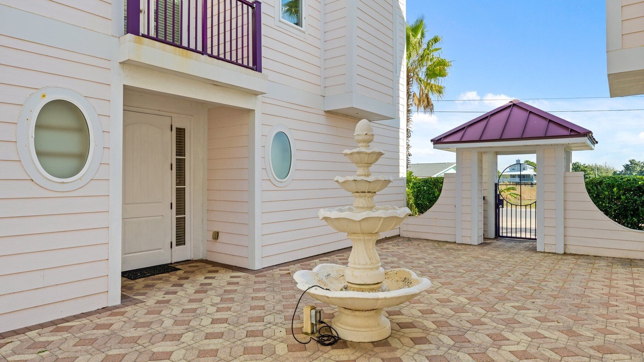 Photo of Outdoor in Laguna Beach Estates