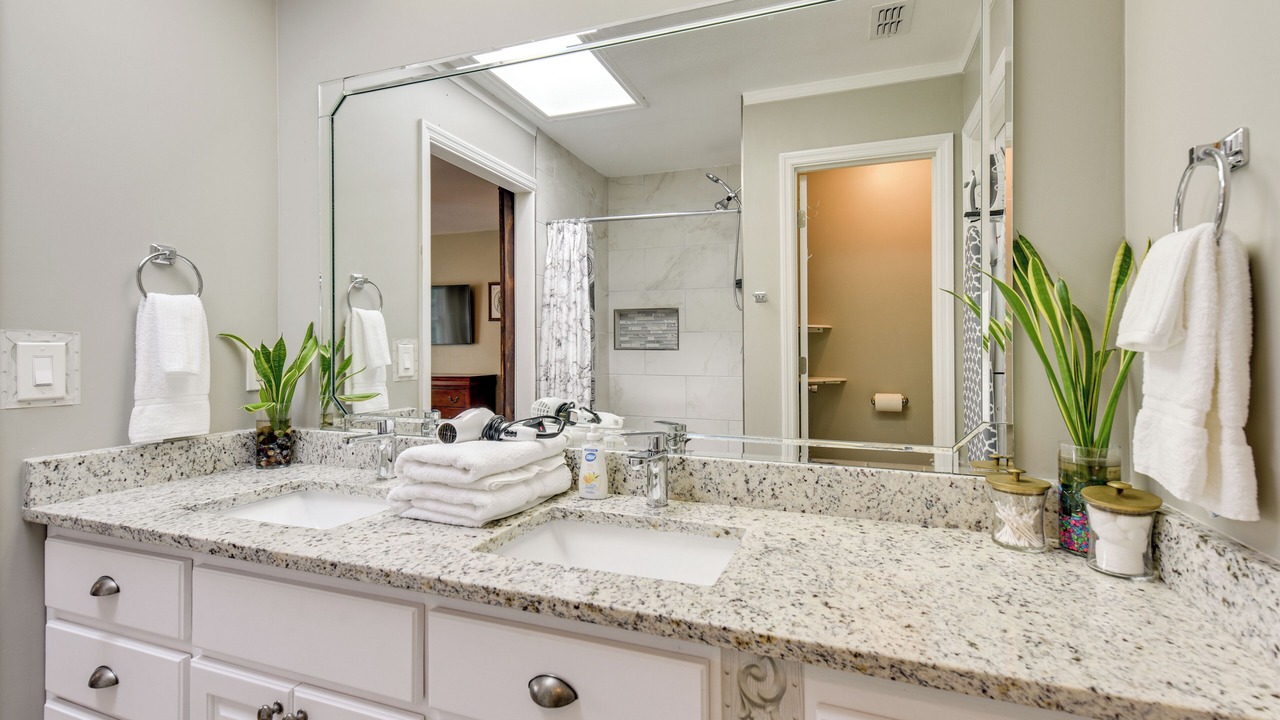 Photo of Bathroom in Callaway