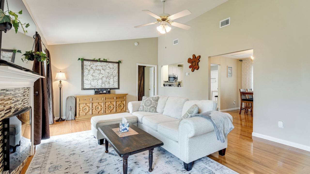 Photo of Livingroom in Callaway