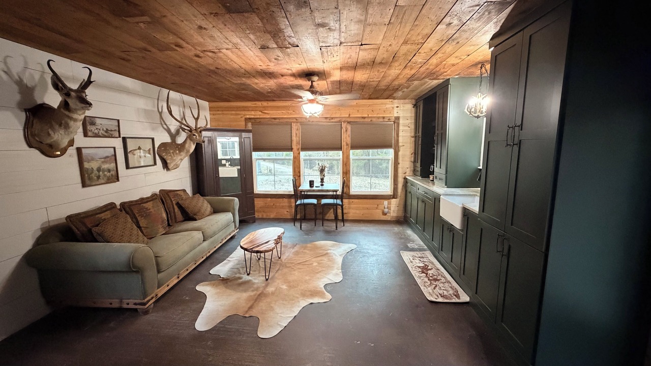 Photo of Bedroom in Emory