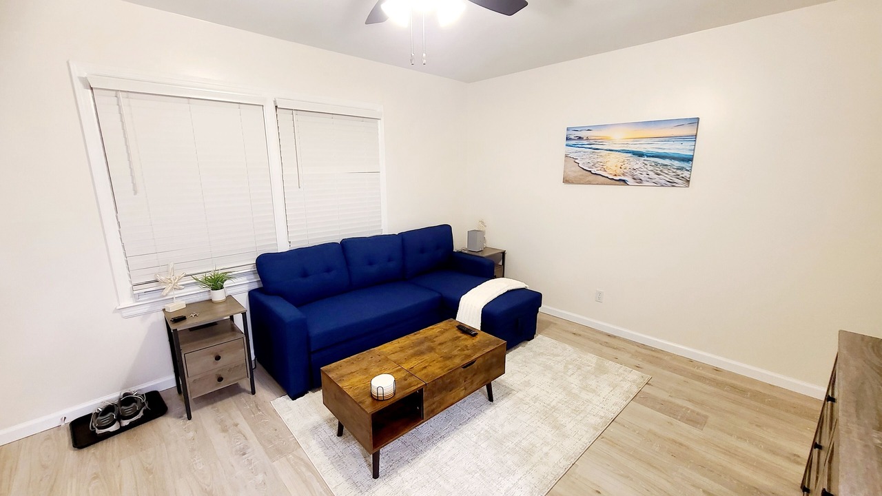 Photo of Livingroom in West Pensacola