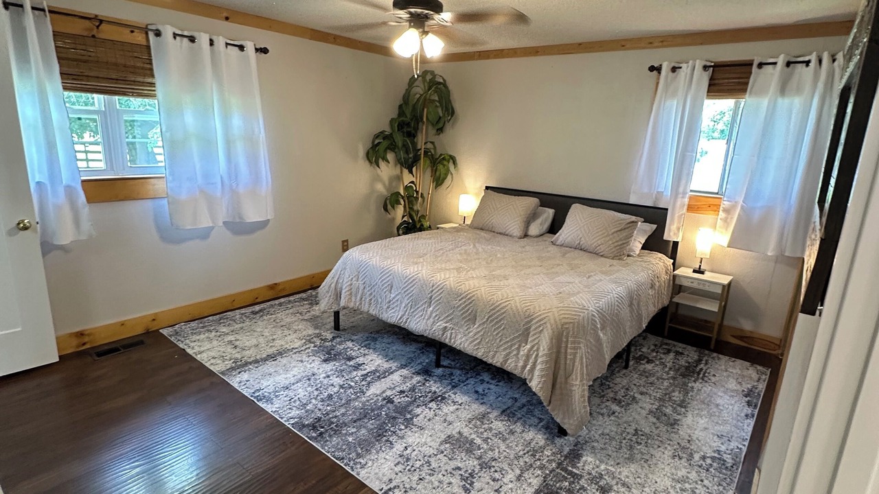 Photo of Bedroom in Salem