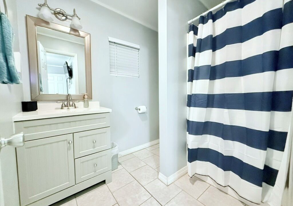 Photo of Bathroom in Thomas Drive