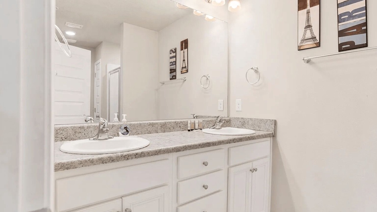 Photo of Bathroom in Bellview