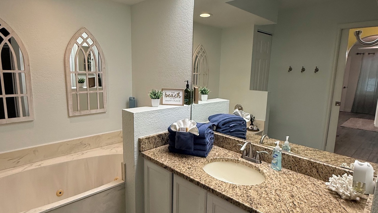 Photo of Bathroom in Port Charlotte