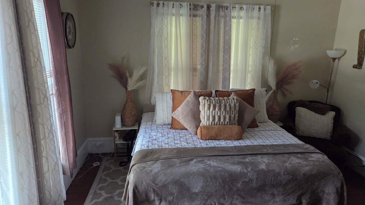 Photo of Bedroom in Hattiesburg