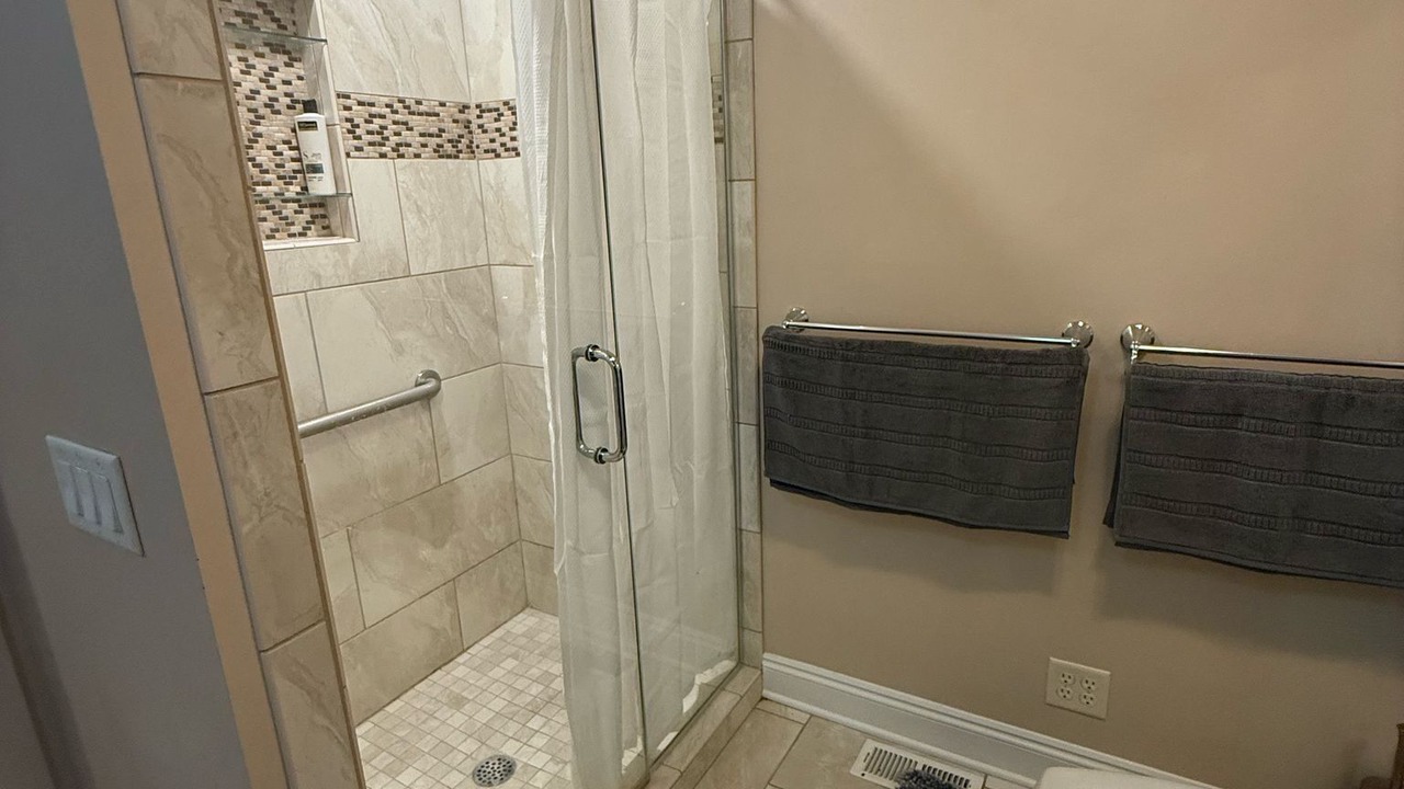 Photo of Bathroom in Marianna