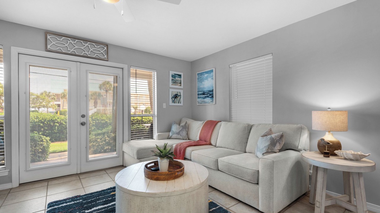 Photo of Livingroom in Crystal Beach