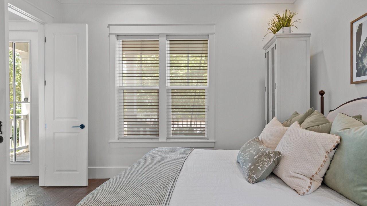 Photo of Bedroom in Lakeside at Blue Mountain Beach
