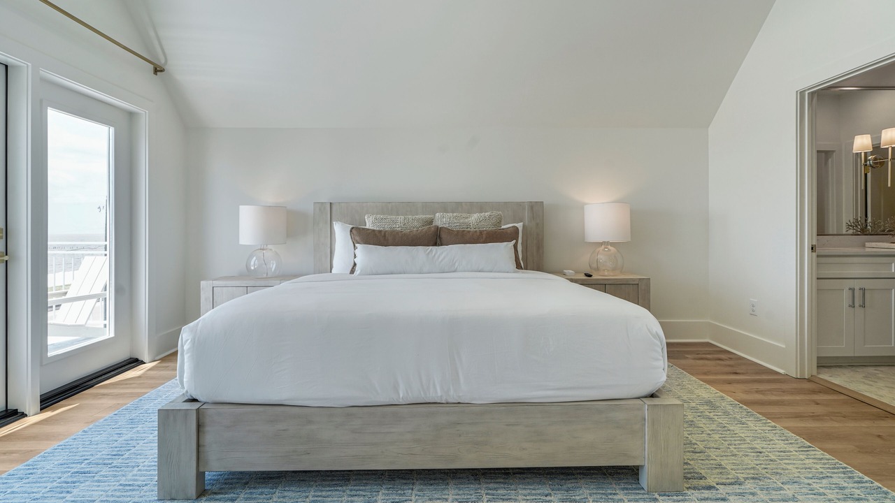 Photo of Bedroom in Henderson Point