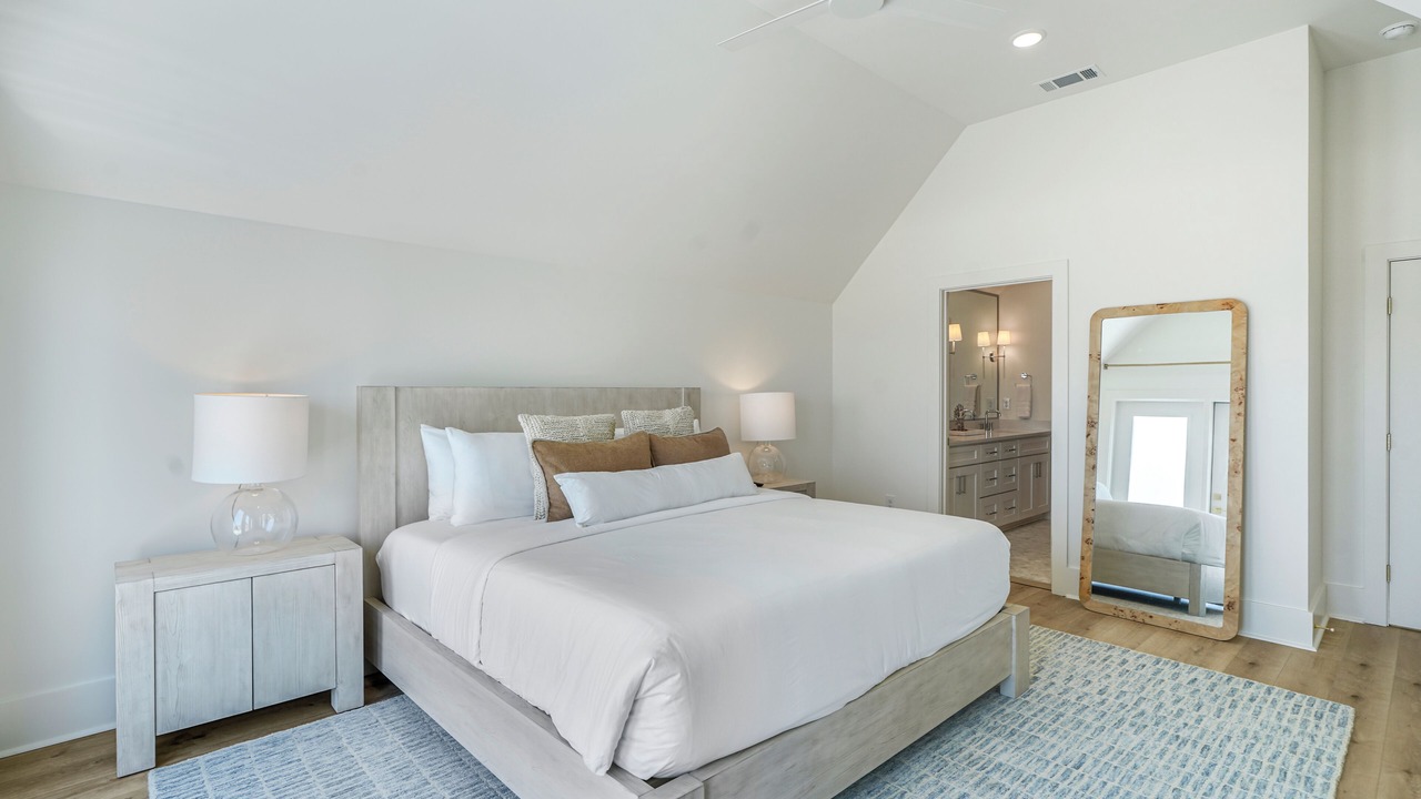 Photo of Bedroom in Henderson Point