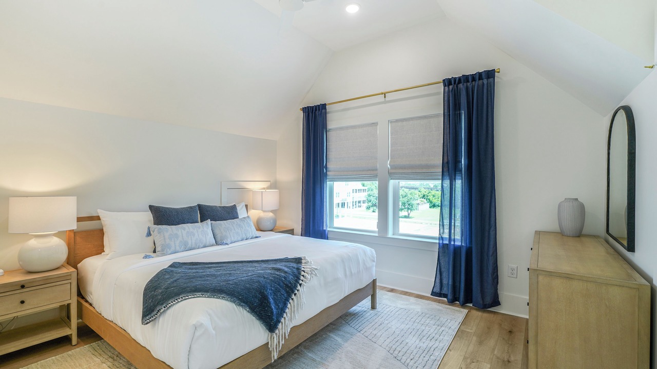 Photo of Bedroom in Henderson Point
