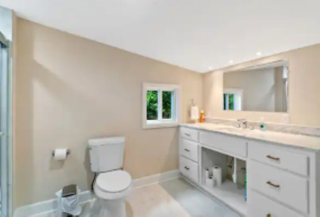Photo of Bathroom in Hattiesburg