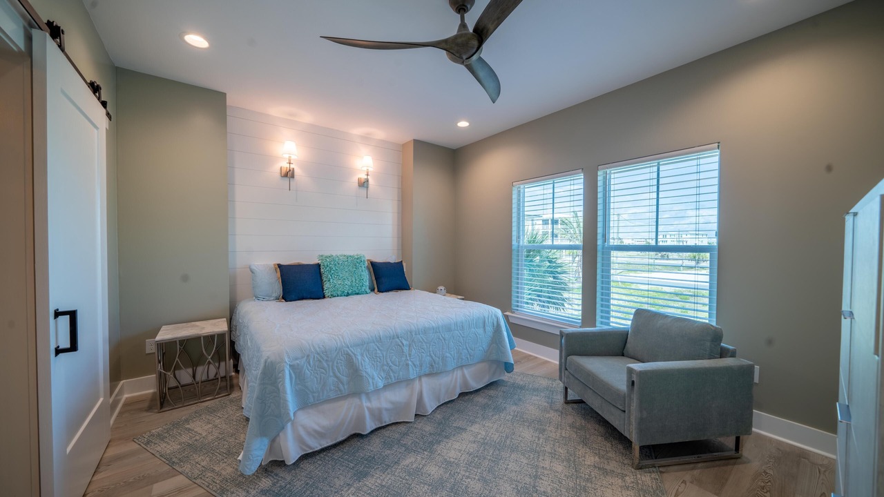 Photo of Bedroom in Mexico Beach