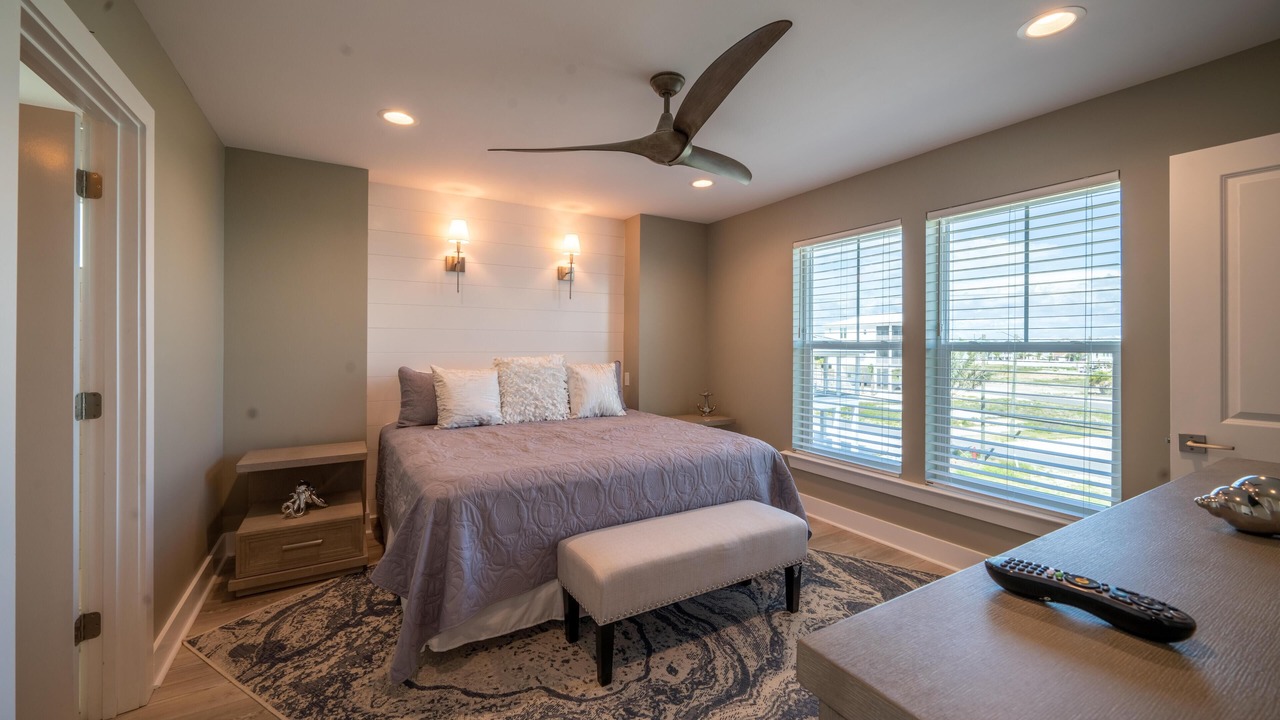 Photo of Bedroom in Mexico Beach