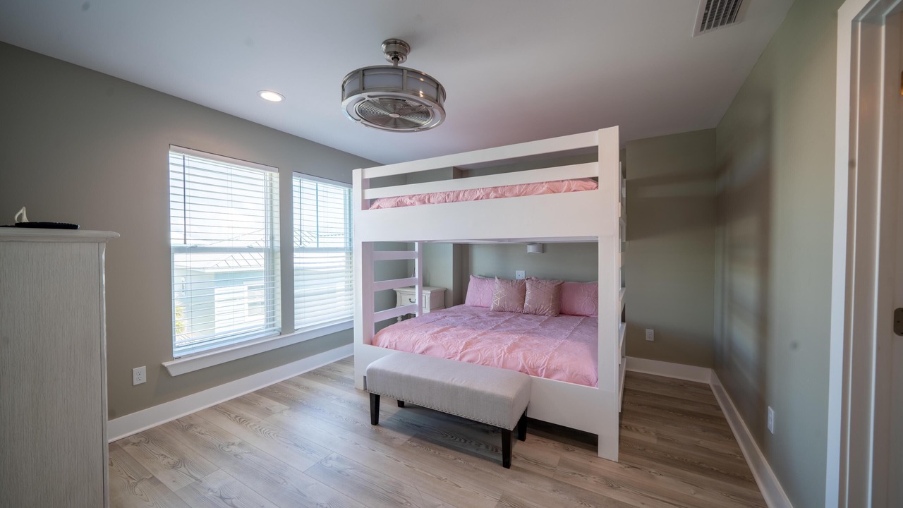 Photo of Bedroom in Mexico Beach