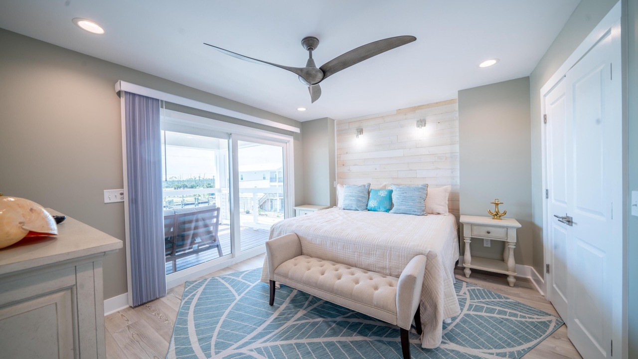 Photo of Bedroom in Mexico Beach