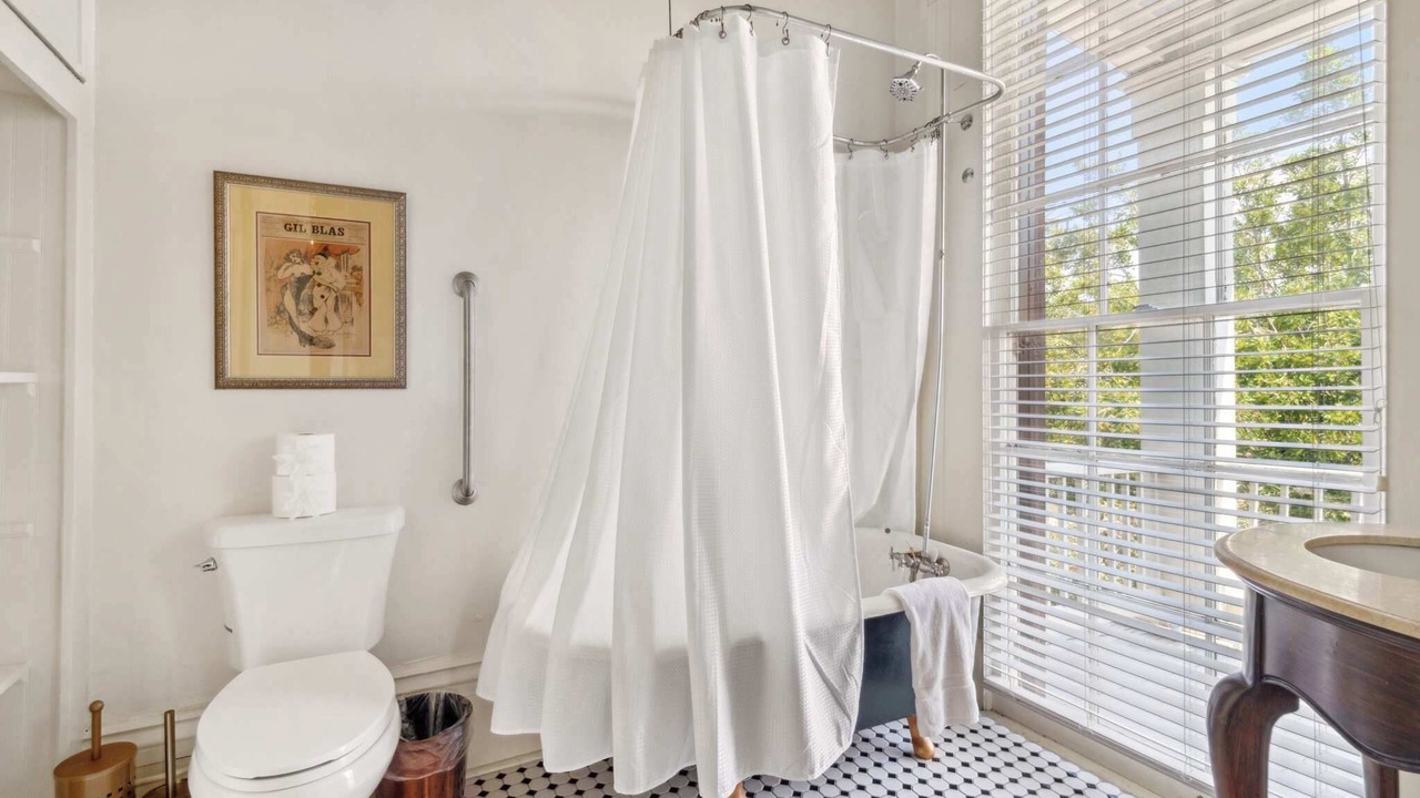 Photo of Bathroom in Faubourg Marigny