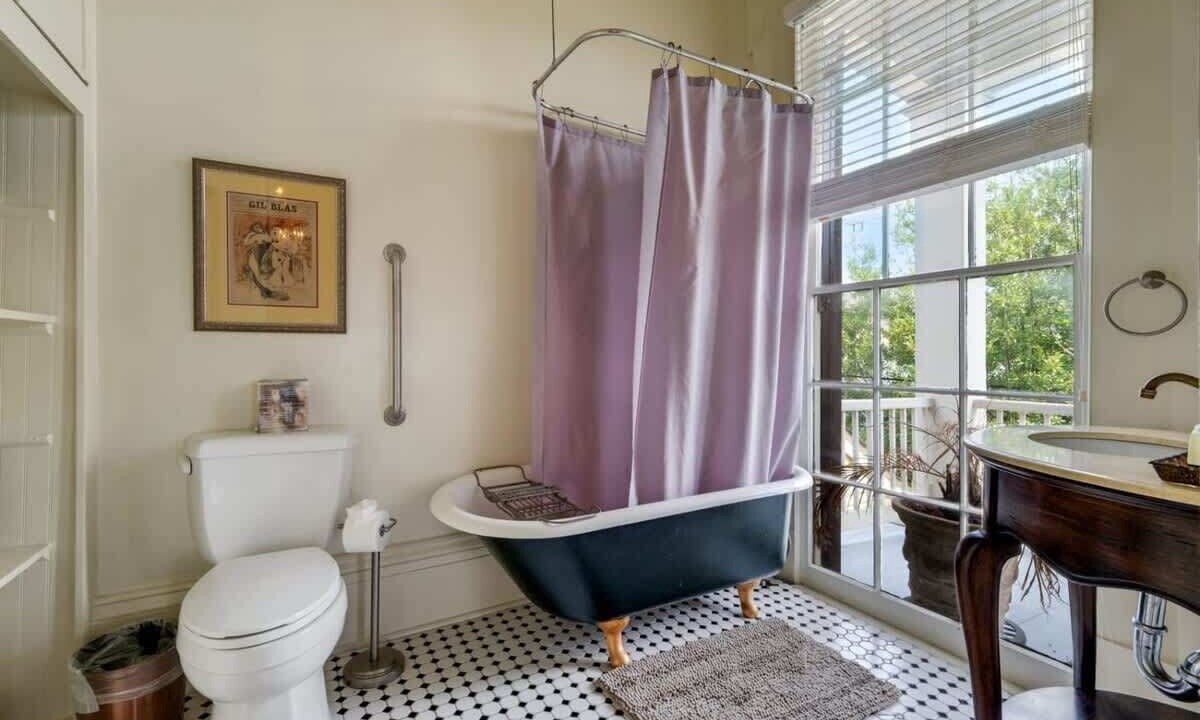Photo of Bathroom in Faubourg Marigny