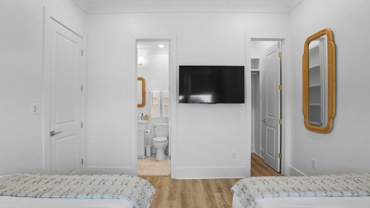 Photo of Bedroom in Henderson Point