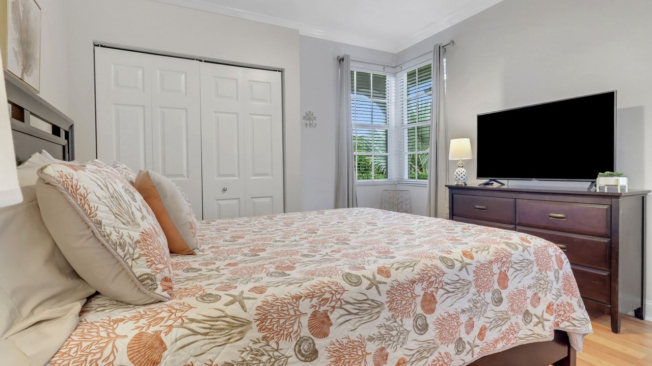 Photo of Bedroom in Central Naples
