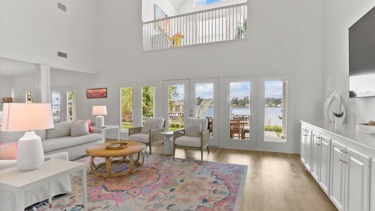 Photo of Livingroom in Oscar