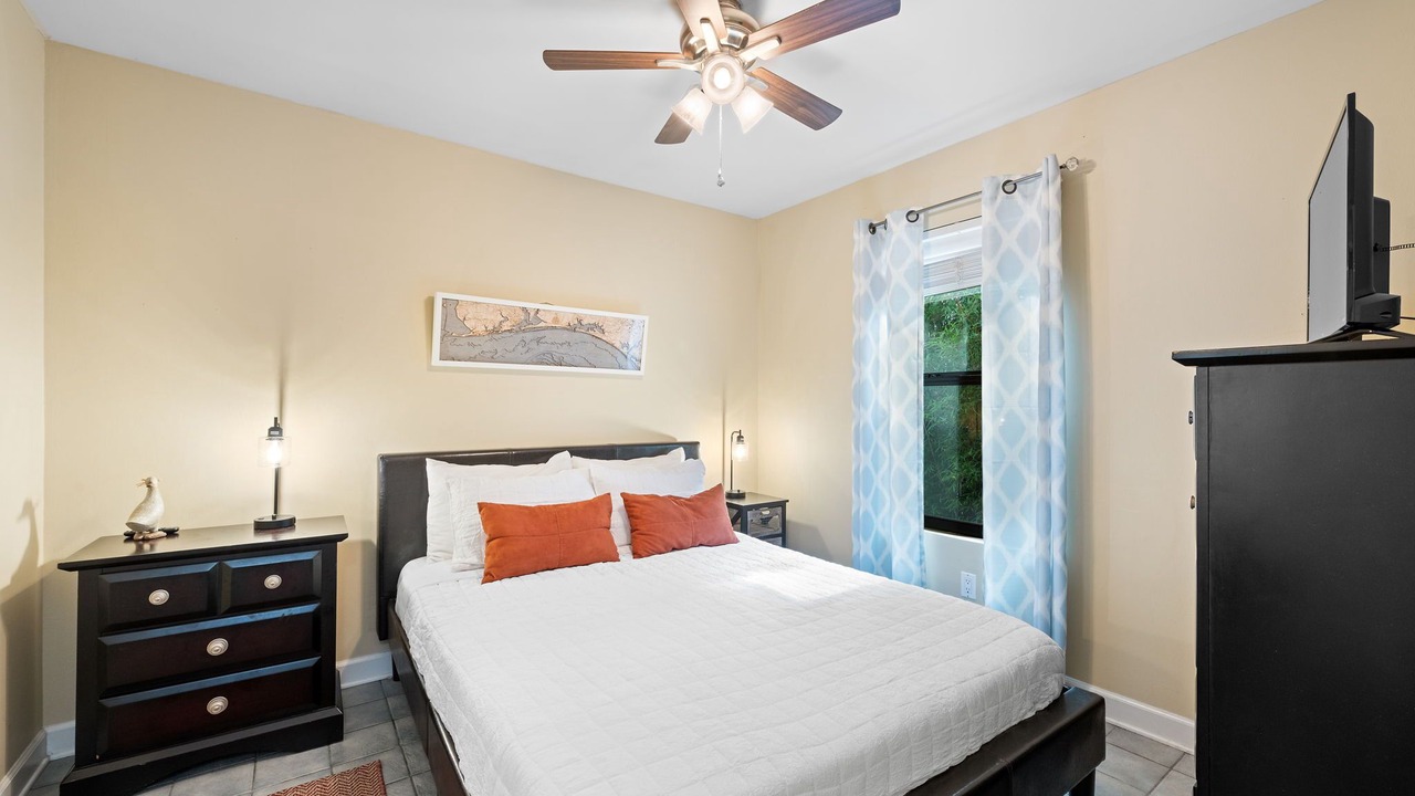 Photo of Bedroom in Gulf Breeze
