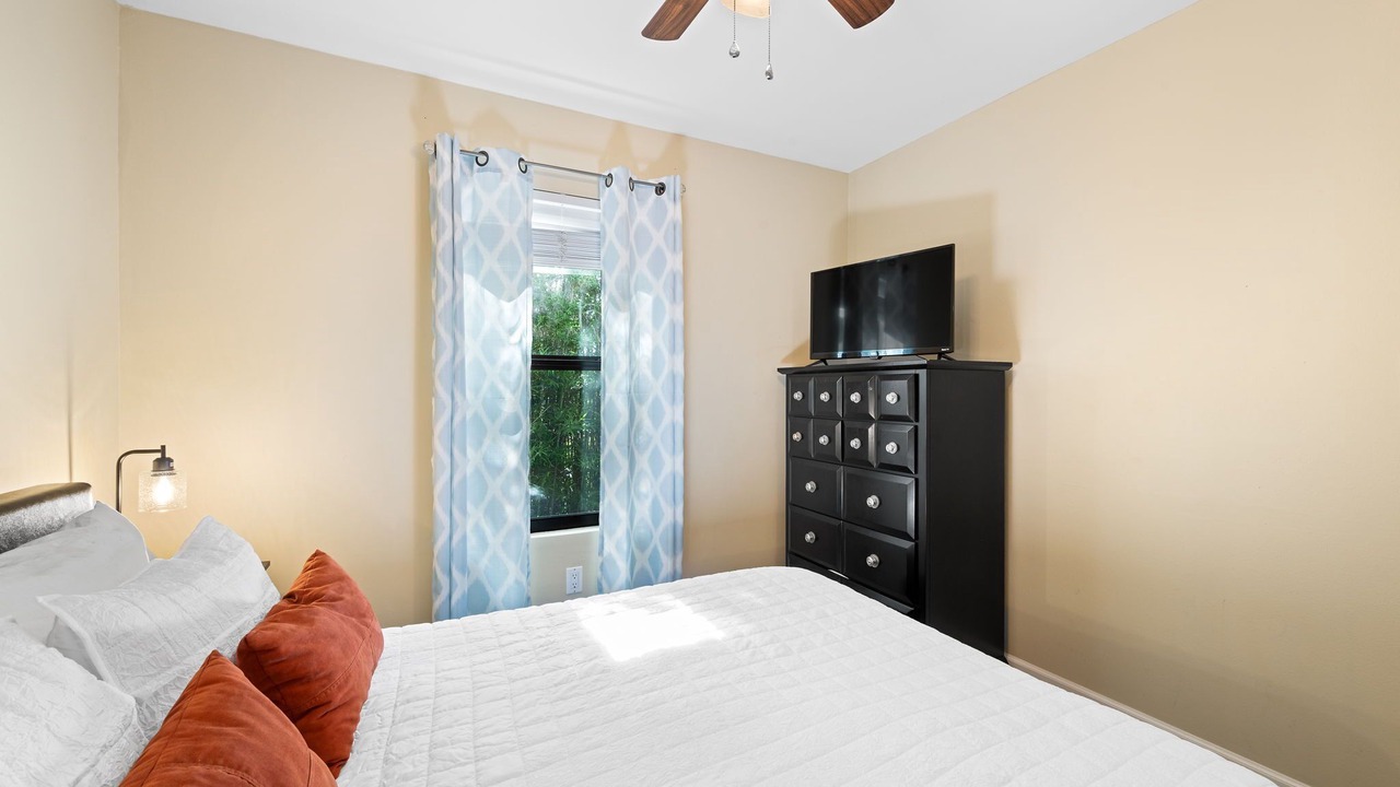 Photo of Bedroom in Gulf Breeze